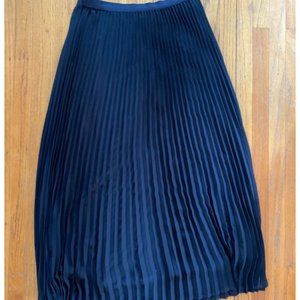 Aritzia Size Small Black Midi Length Skirt